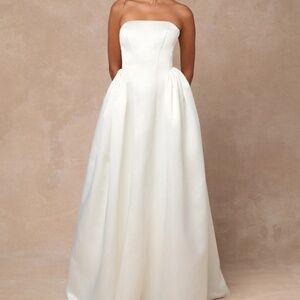 NWT Lulus Bennett White Satin Strapless A-line Maxi Dress - Size S